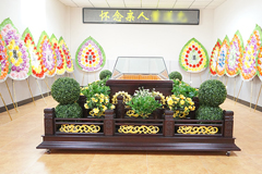人死了马上就可以跟殡葬一条龙联系吗